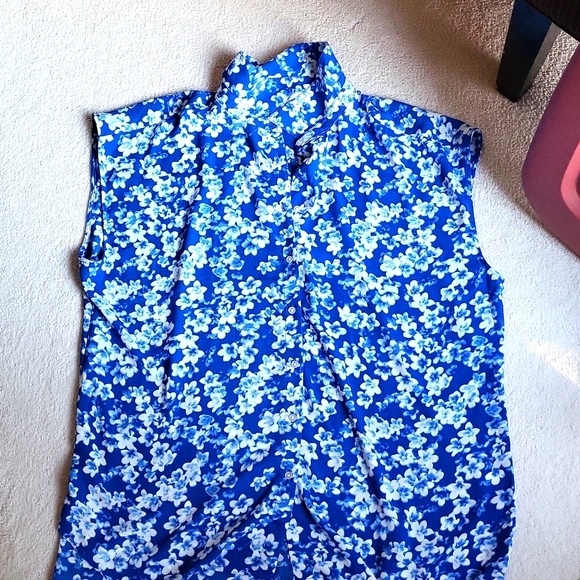 Reitmans Sleeveless Button Up Blouse NWOT XXL - Picture 1 of 3